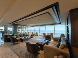 Explora Lounge