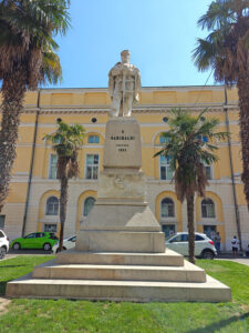 Piazza Garibaldi