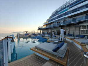 Astern Pool
