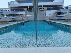 Atoll Pool