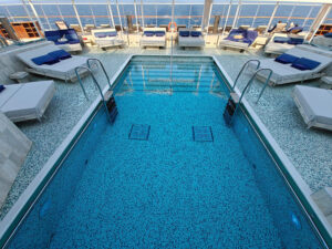 Atoll Pool
