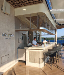 Astern Bar