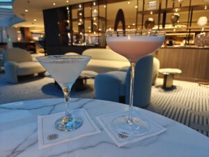 Lemon Drop Martini und Golden View
