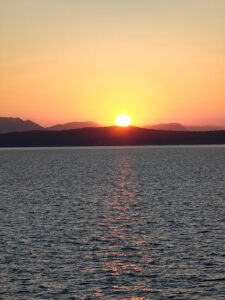 zum Sonnenaufgang