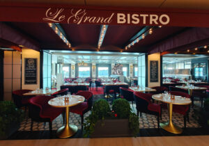 Le Grand Bistro