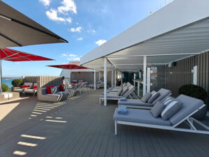 Retreat Sundeck mit Retreat Pool