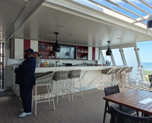 Retreat Pool Bar