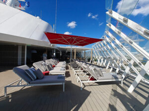 Retreat Sundeck mit Retreat Pool