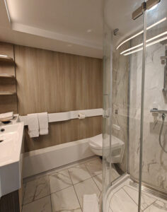 Blick zur Toilette