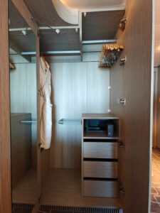 Schrank