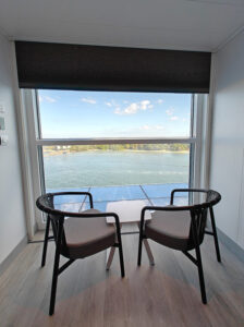 Infinte Balcony