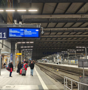 morgens um 7 Uhr auf Gleis 11