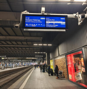 morgens um 7 Uhr auf Gleis 11