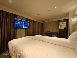 Suite 214