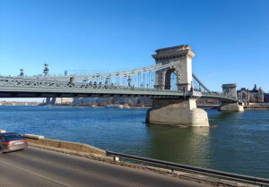 Kettenbrücke