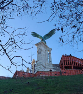 Turul Statue