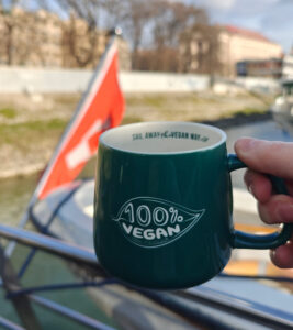 Cappuccino vor dem Mittagessen