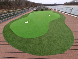 Golf Putting Green