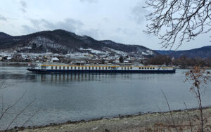 unbekanntes Schiff