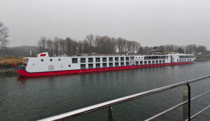 Maxima I