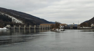 Schleuse Jochenstein
