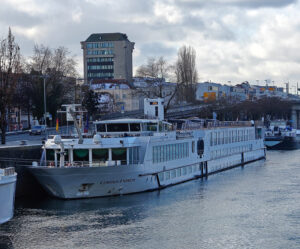 Compass Empress
