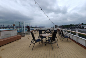 Pooldeck