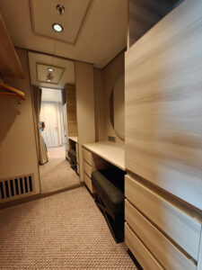 begehbarer Schrank