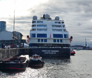 MS Fridtjof Nansen in Hamburg