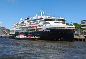 MS Fridtjof Nansen in Hamburg