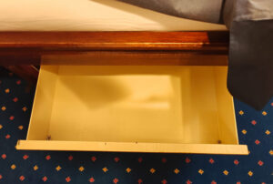 Schublade Bett