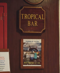 Tropical Bar
