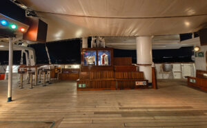 Tropical Bar