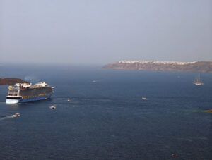 Odyssey of the Seas und Star Clipper