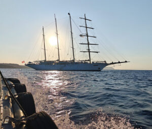 Star Clipper vor Santorini