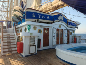 Aft Deck mit Pool