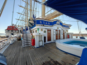 Aft Deck mit Pool
