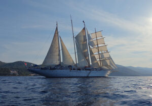 Star Clipper vor Korcula