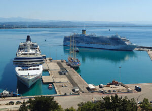 Aussicht auf den Hafen von Katakolon
