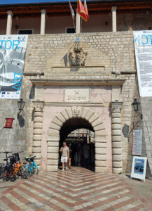 Hafentor / Marine Gate