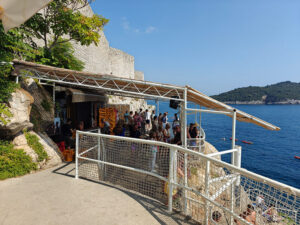 Buza Bar
