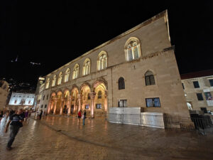 Dubrovnik bei Nacht