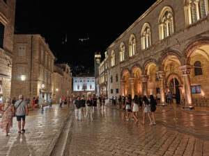 Dubrovnik bei Nacht