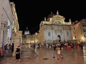 Dubrovnik bei Nacht