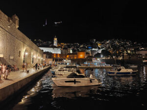 Dubrovnik bei Nacht