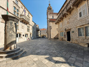 Platz vor der Kathedrale