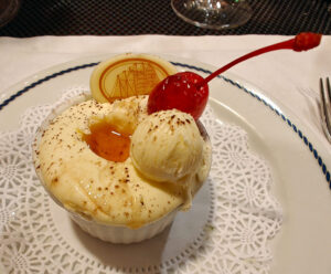 Grand-Marnier-Eissoufflé