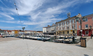Cres